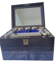 Victorian Travelling Dressing