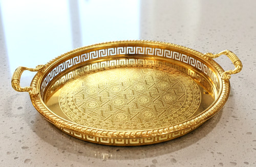 Gold round serving tray with - serving,