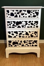 4 Drawer Stag Minstrel Bedside Cabinet Bedside Table Chest Of Drawers /Cow Print