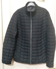 The North Face Thermoball lightweight Puffer Jacket Men’s Size large  Black