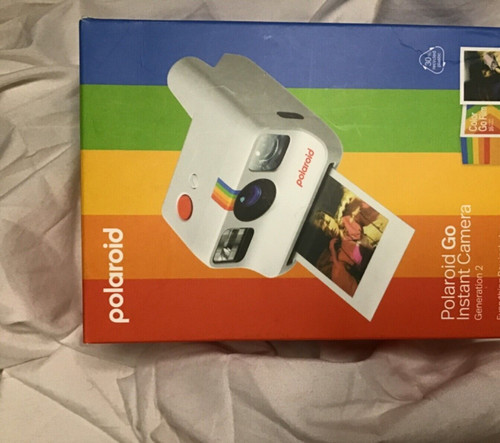 Polaroid generation white - go, 2