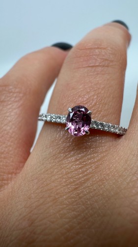 18ct white gold solitaire - gold,