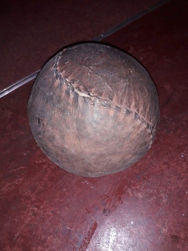 Vintage leather medicine ball - leather,