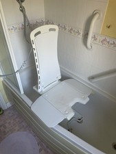 Akkulift Bathlift Bellavita with controller and charger