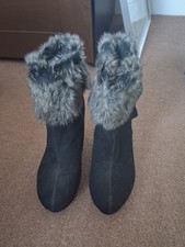 Black Faux Suede Grey Faux Fur