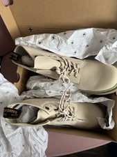 Dr Marten 1460 Parchment Beige