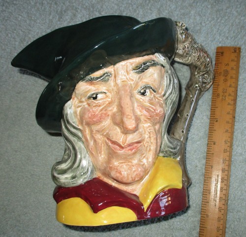 Large royal doulton toby - royal, pied
