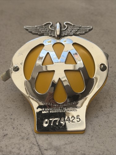 Early car badge - o, prefix