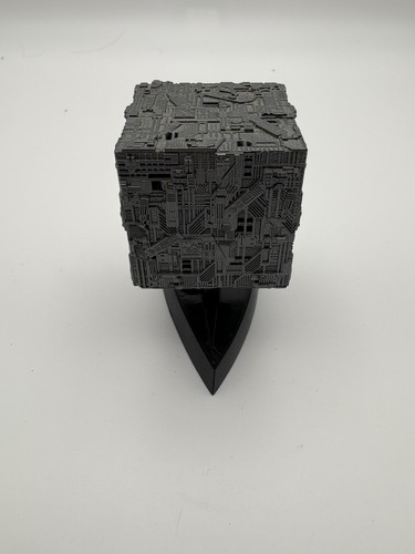 Star trek borg cube - star,