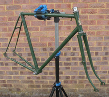 22 1/2" Classic Steel Claud