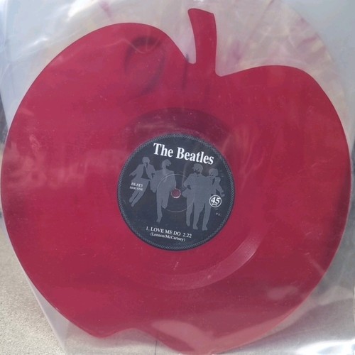 Love the beatles red - love, me