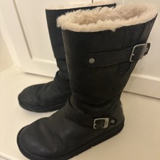 UGG  Womens  Biker Boot Black Leather  Sheepskin  Lined UK 7.5 Fantastic