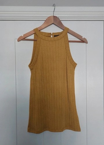 Stunning new sleeveless - stunning,