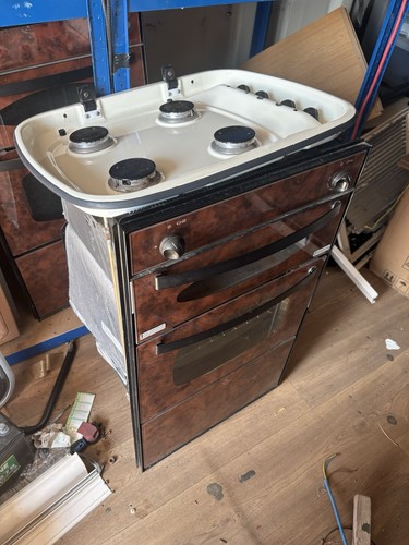 Caravan motorhome two pieces - caravan/motorhome,