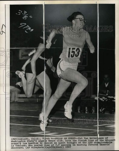 1967 press photo track star - track,