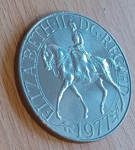 1977 crown 25p coin silver - coin,