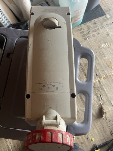 Scame 63a 415v pin - 415v,