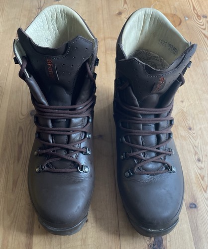 Altberg military ops - ops, boot