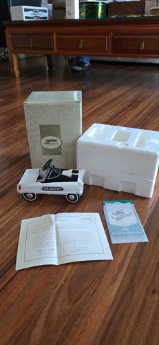 Hallmark kiddie pedal - hallmark, car