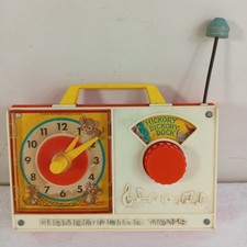 HICKORY DICKORY DOCK wind up radio clock vintage toy FISHER PRICE Working 