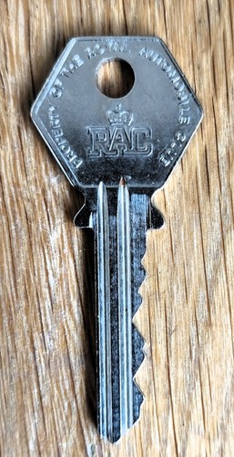 Vintage rac key yale - vintage, by