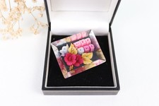 Vintage 1960s Lucite Floral