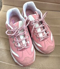 Light Pink & white D'Lites