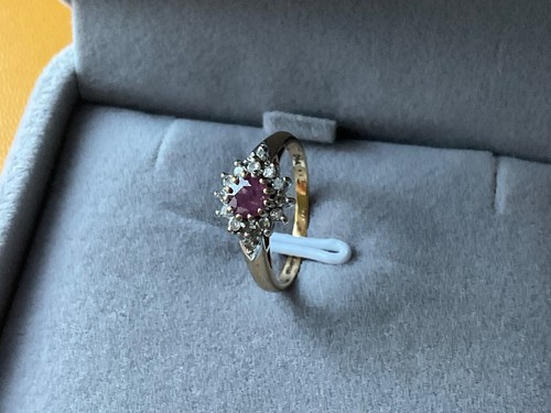 Vintage 9ct yellow gold ruby - 9ct,