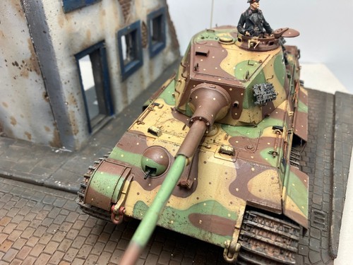Built king tiger - 1/35,