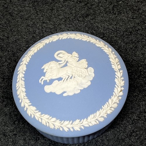 Wedgewood jasperware light - wedgewood,