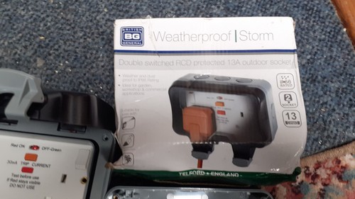 13a socket weatherproof - 2-socket,