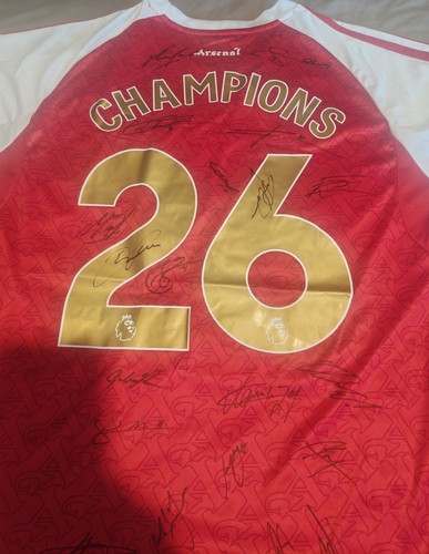 Arsenal champions squad - 26,