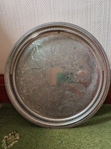 Vintage round silver plated - round,