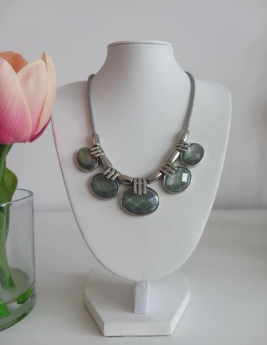 Statement bib necklace - statement,