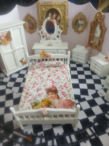 Exquisite porcelin dolls - exquisite,