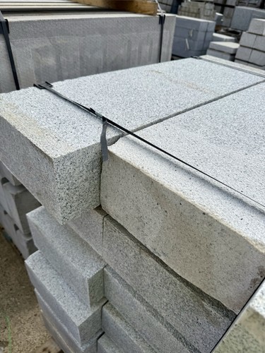 Solid granite steps kerbs - solid,