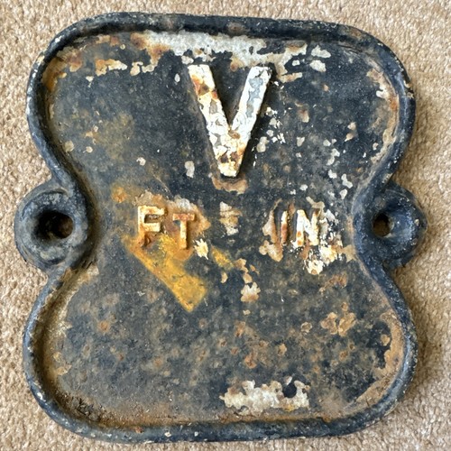 Railwayana cast iron in - railwayana, v