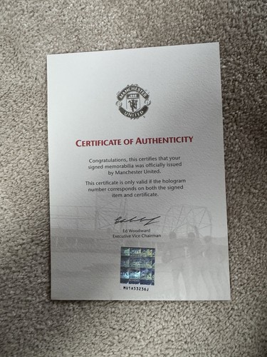 Manchester united signed with - united,