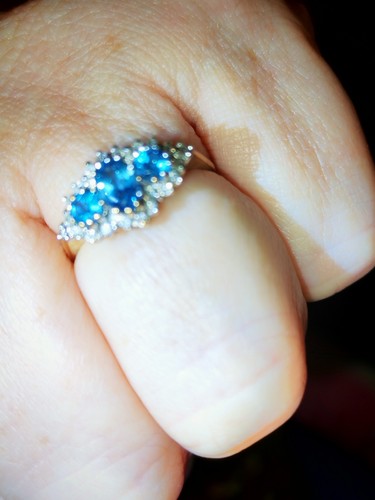 Hallmarked 9ct gold ring - 9ct,