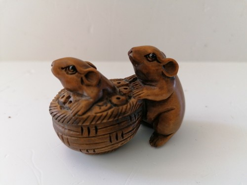 Mice rats basket netsuke - mice/rats, in