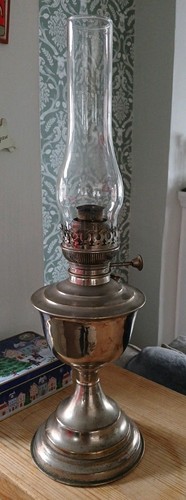 Vintage oil lamp complete with - vintage,