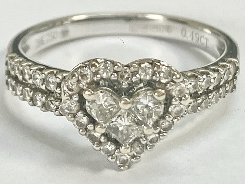 18ct white gold - “18ct,