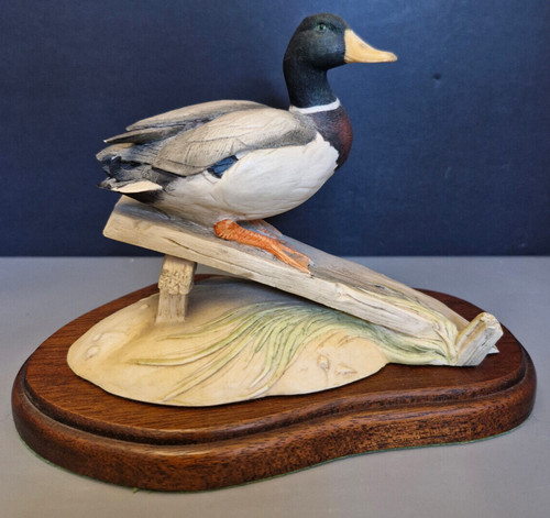 Border fine arts bfa figurine - border,
