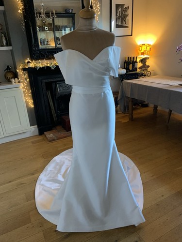 Absolutely stunning jean fox - absolutely,
