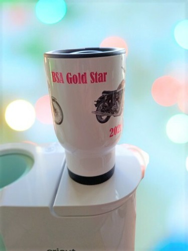 Travel mug with - , handle