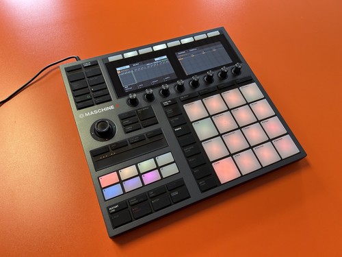 Native instruments maschine - native, maschine+