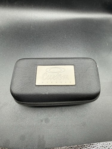 Oakley soft zippered lens - oakley,