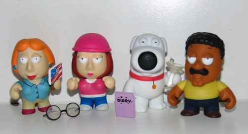 Kidrobot family guy - family,