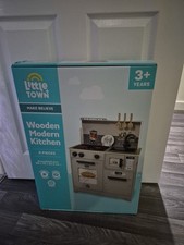 Aldi Little Town Modern Wooden