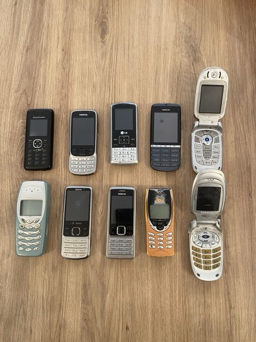 Bundle old retro phones - retro,